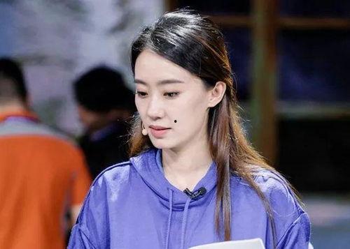 娱乐吃瓜张小斐背贾玲